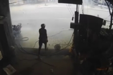 Nổ bình nén khí, hai người thương vong tại Hưng Yên [VIDEO]