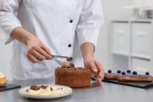 Ăn ngọt mà không sợ đường huyết tăng cao? Bác sĩ Nhật bật mí 3 mẹo đơn giản