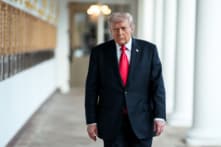 Tổng thống Trump: Mỹ tấn công 10 tàu rải thủy lôi của Iran