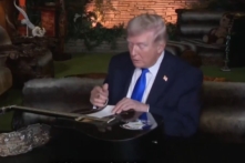 Tổng thống Trump: Không loại trừ đưa quân bộ vào Iran nếu đàm phán thất bại