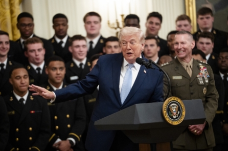 Ông Trump: Kiev cố chuyển khoản tiền Mỹ dùng để xây dựng Ukraine sang chiến dịch Biden 2024