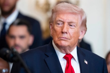 Ông Trump: Mỹ đồng ý ngừng bắn 2 tuần nếu Iran mở eo biển Hormuz