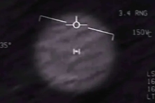 Cựu sĩ quan Mỹ gây sốc: UFO từng vô hiệu hóa tên lửa hạt nhân