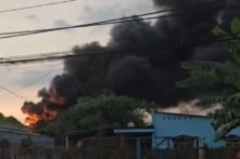 Lửa bùng phát hai lần tại kho nệm mút, cao su phế liệu trái phép