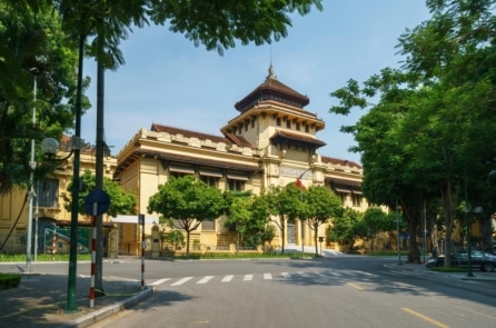 Chính phủ nêu phương án sắp xếp trường học, bệnh viện công lập