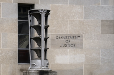 Mỹ truy tố 3 người âm mưu xuất khẩu lậu chip AI sang Trung Quốc