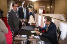 Sách mới “Bị giết theo nhu cầu” lọt vào danh sách bán chạy của New York Times