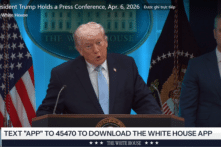 Ông Trump: Sẽ trừng phạt kẻ đã làm lộ thông tin về phi công mất tích ở Iran