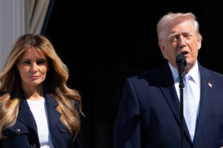 Ông Trump ủng hộ bà Melania, kêu gọi ABC sa thải MC Jimmy Kimmel