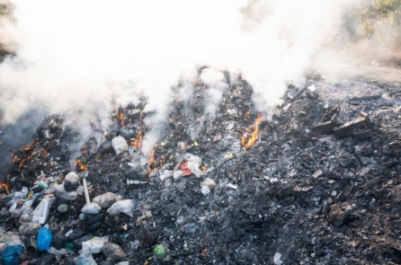 Bộ công an đề xuất bổ sung xử lý hình sự hành vi đốt chất thải và gây tiếng ồn vượt quy chuẩn 