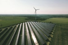 Doanh nghiệp điện gió, điện mặt trời đối mặt thua lỗ và áp lực tài chính