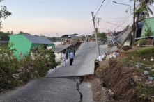 Cà Mau: 60m đường cùng bến hàng, nhà dân bị sạt lở xuống sông, thiệt hại hơn 3 tỷ đồng