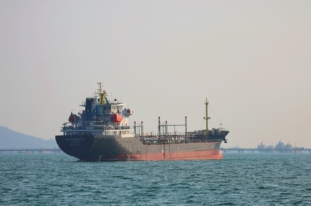 Các nhà phân tích: Trung Quốc chịu tác động lớn từ việc Mỹ phong tỏa các cảng Iran